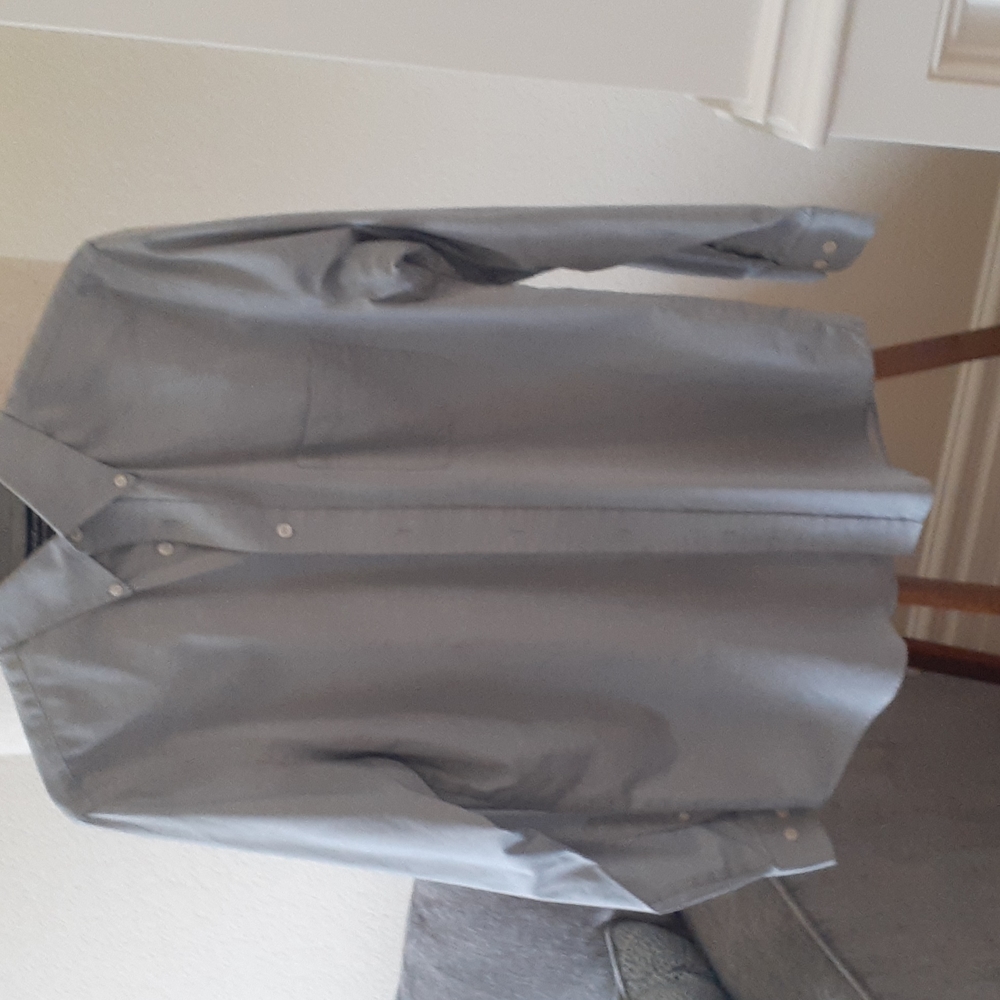 Men's casual button down